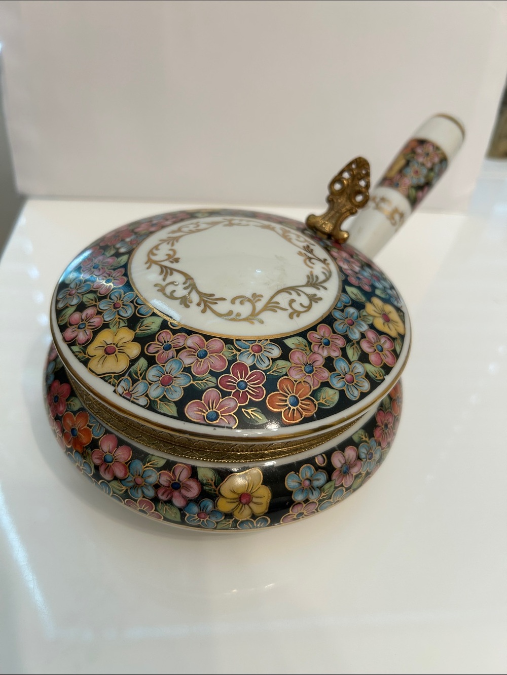 Vintage Andrea by Sadek Japanese Silent Butler Millefleur black background